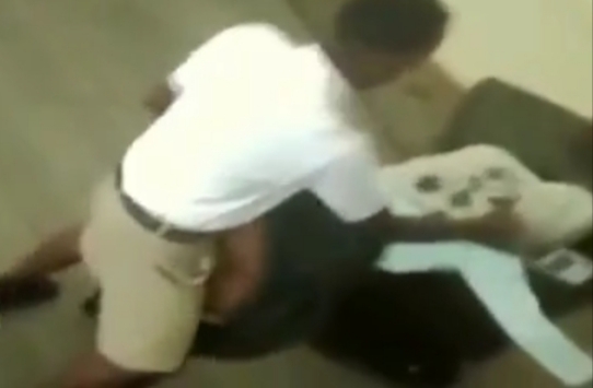 $enior $tudeπt haviπg $€× with a juπior $tudent @fter a$sembly