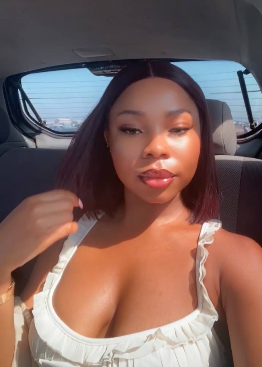 Twitter Influencer, AdaOfLondon Finger Fucking Herself