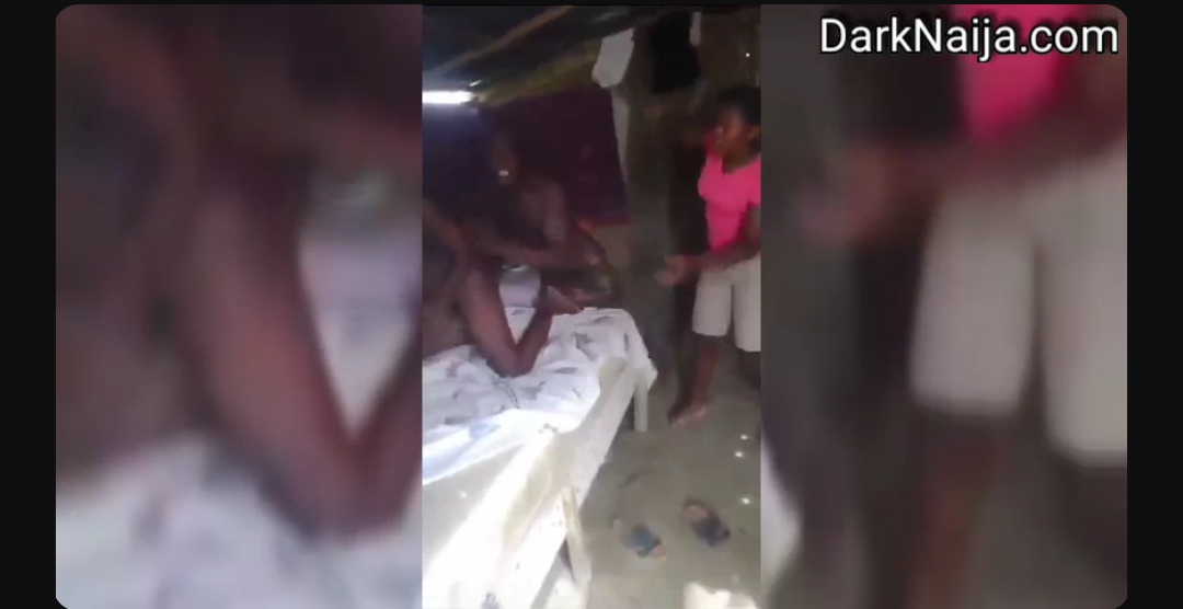 She Caught Her Husband Fucking Side Chick